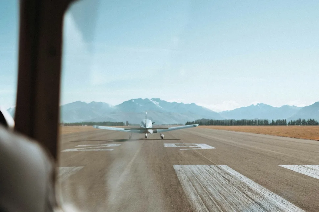 piper cherokee on a runway getting ready to takeoff, representing the concept of requiring enough runway for a Google Ads campaign to takeoff profitably